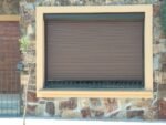 Cortina exterior de PVC de 151cm x 201cm con guías de aluminio - Imagen 5
