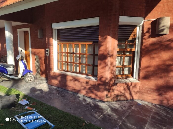 Cortina exterior de PVC de 151cm x 201cm con guías de aluminio - Imagen 7