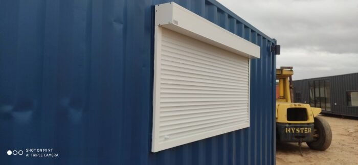 Cortina exterior de PVC de 121cm x 121cm con guías de aluminio - Imagen 4